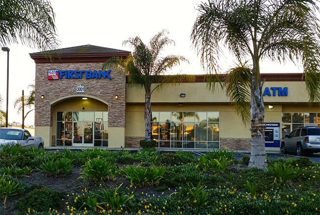 banks in costa mesa ca